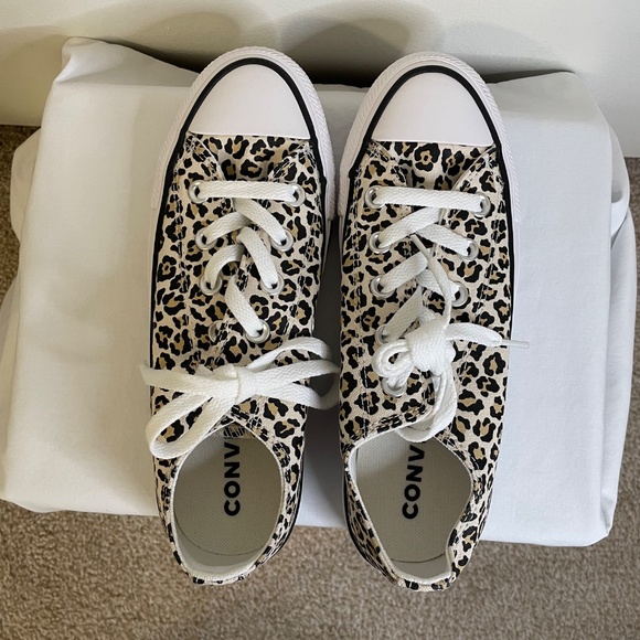 CONVERSE-Cheetah Print in Black, Driftwood-Women US Size 6/ Men US Size 4-NWT - Picture 5 of 13